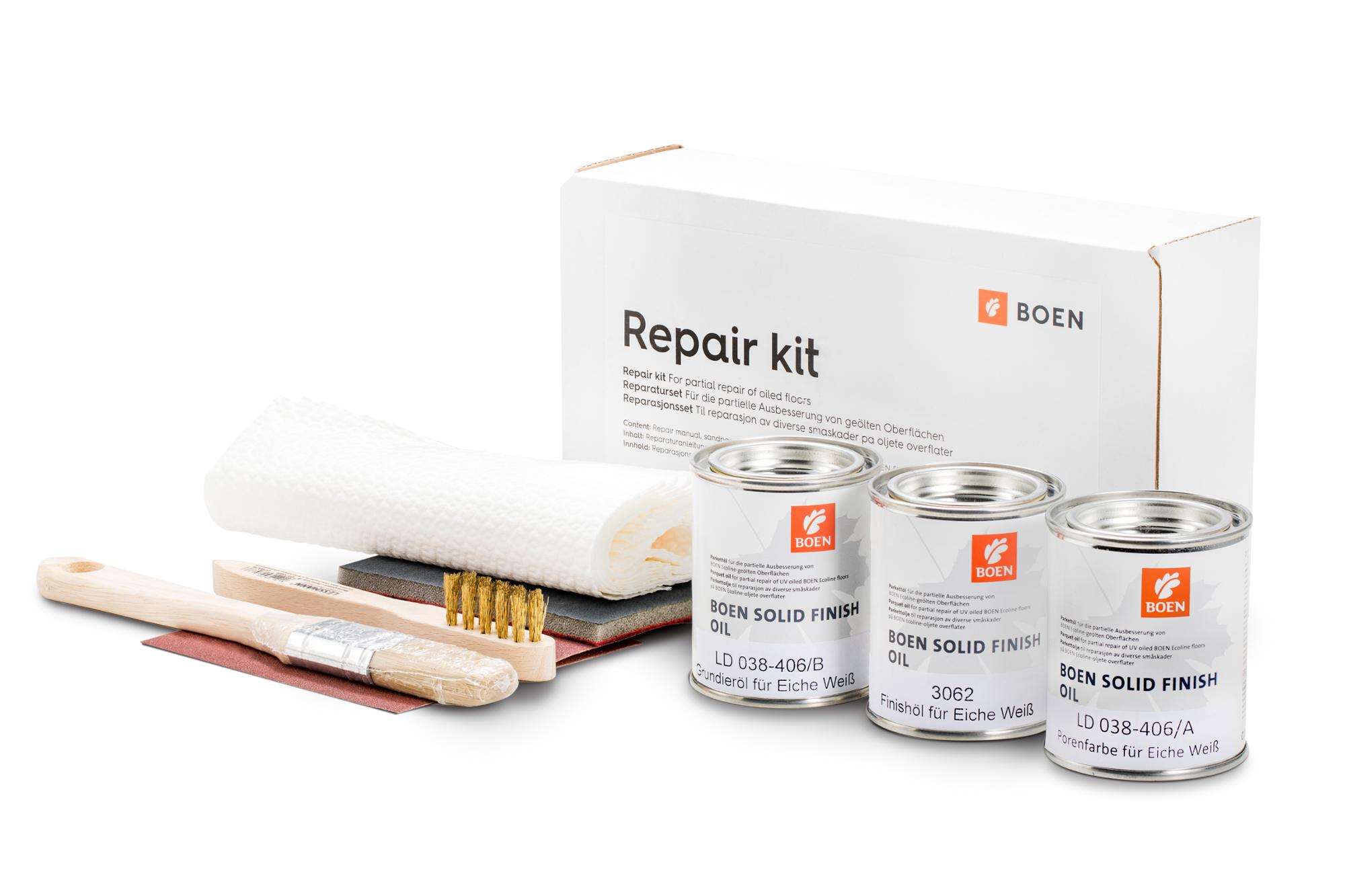 BOEN kit riparazione per Rovere (sbiancati)

For the partial repair of natural oiled surfaces.
Content: Repair instruction, abrasive paper P 150,
abrasive web P 360, 0,125 l BOEN Live Natural Oil,
paint brush, cleaning cloths.